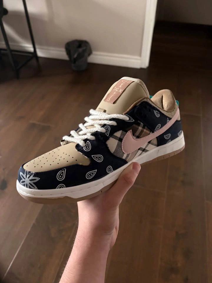 Nike SB Dunk Low Travis Scott Cactus Jack - photo 4