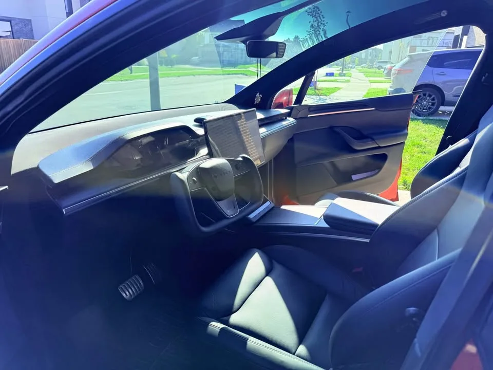 2023 Tesla Model X image indicator(9)