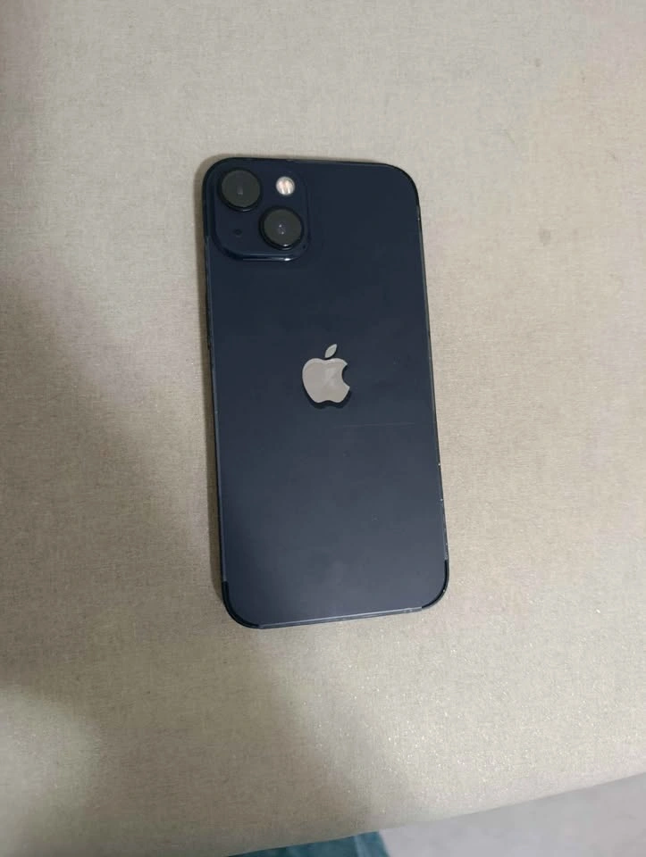 Apple iPhone 13 - photo 3