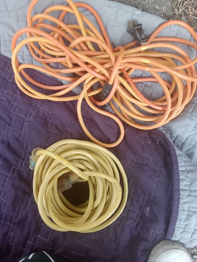 2 Extension Cords: 50 ft and 30 ft - photo 2