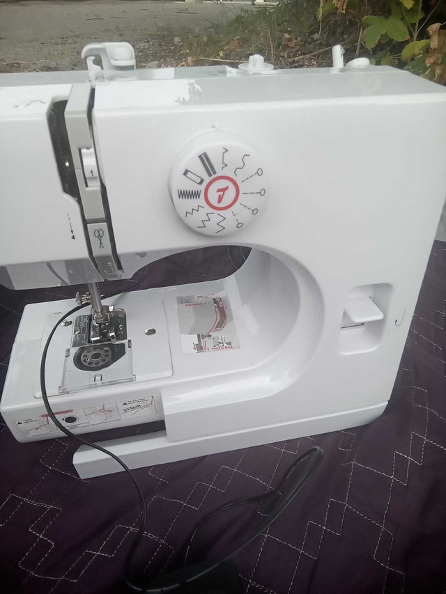 Singer sewing machines - photo 3