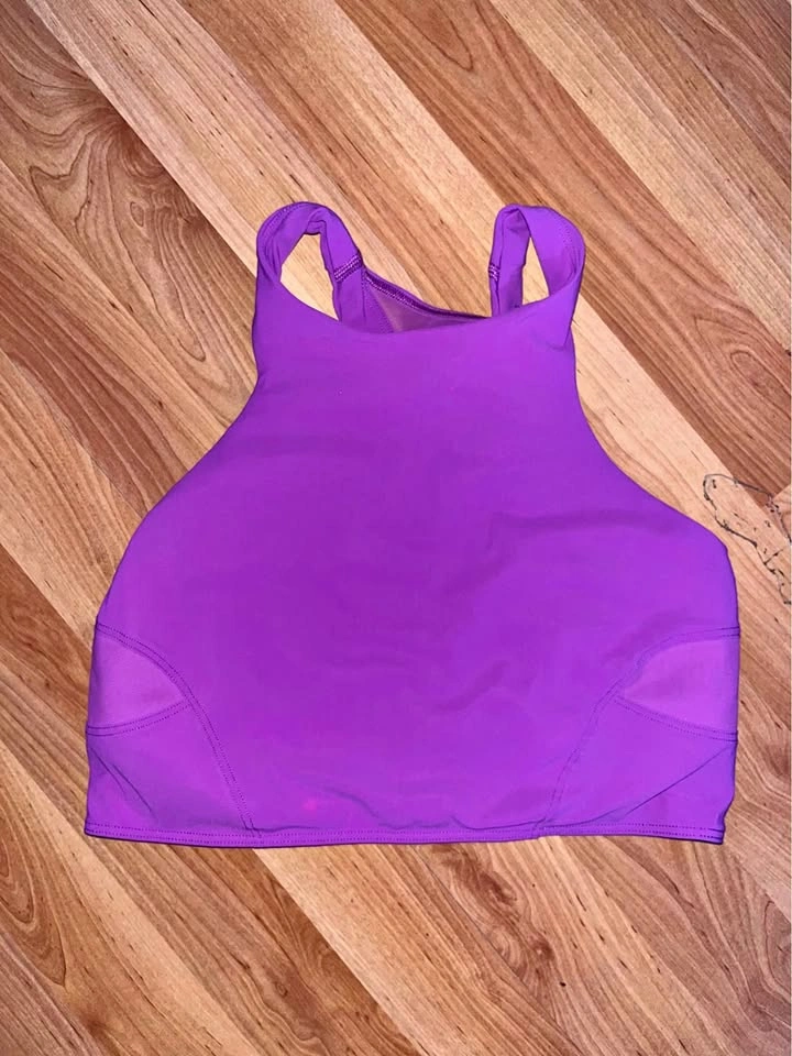 Lululemon bra