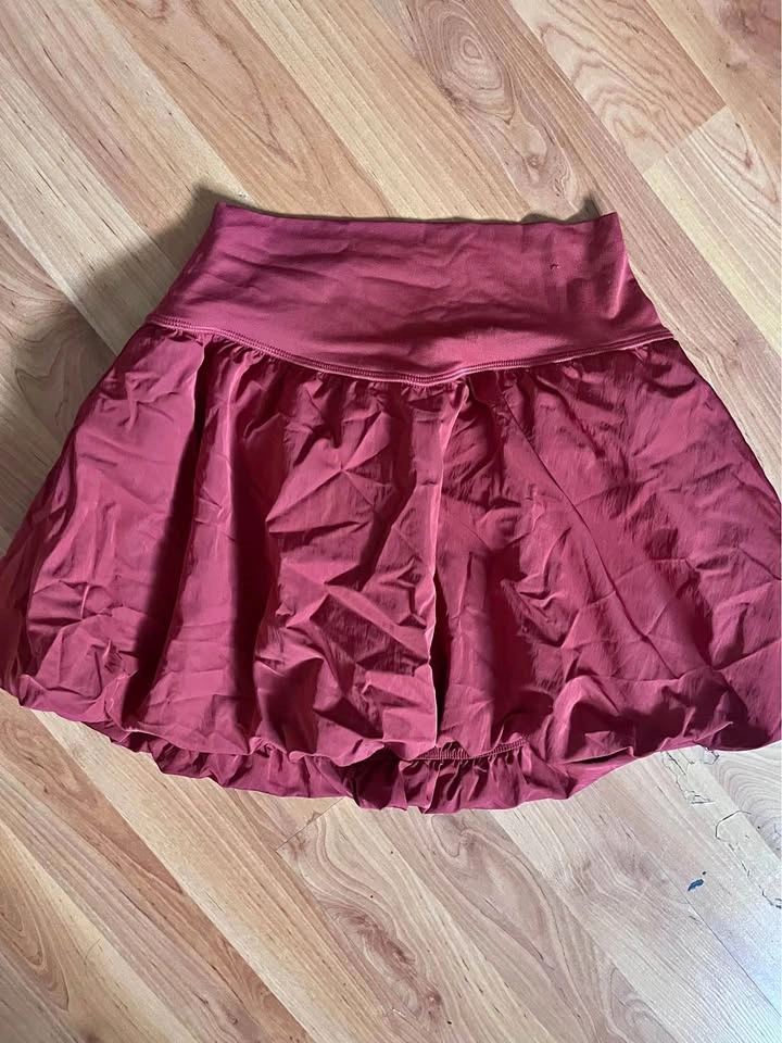 Aerie skort