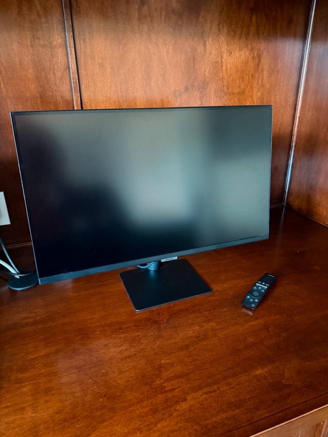 Samsung 27-inch M5 Series FHD Smart Monitor - photo 2