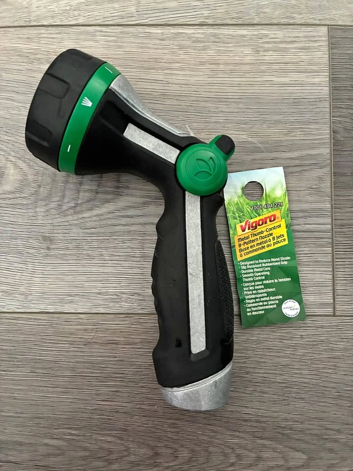 Vigoro Metal Thumb-Control 8-Pattern Nozzle