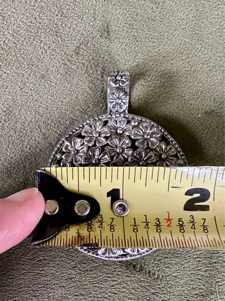 Flower Necklace pendant - photo 3