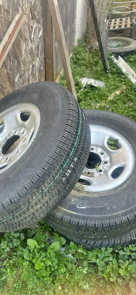 Truck Tires – Set of 6 Bridgestone V-Steel Tires & Rims