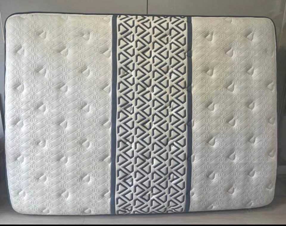 Geometric Pattern Mattress