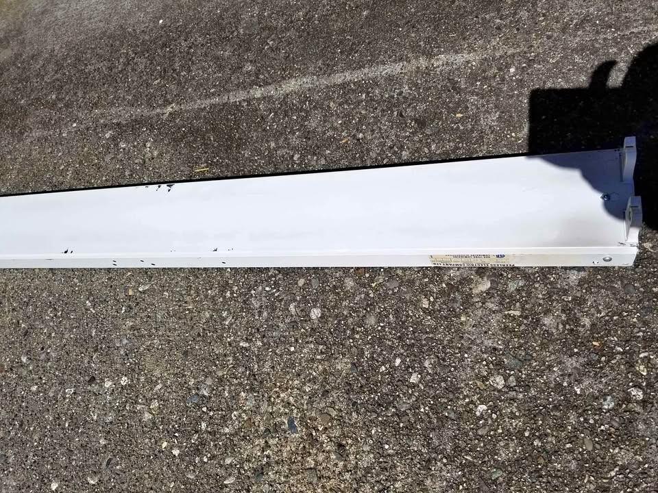 4' Florescent Light Bar