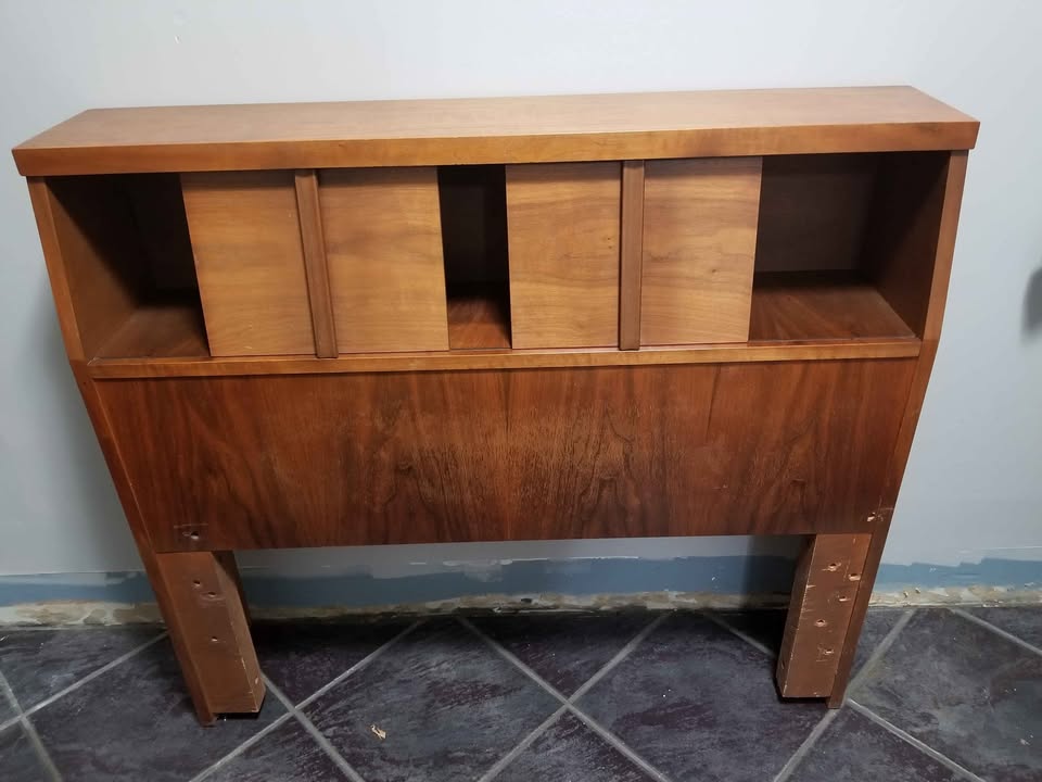 Mid-Century Bookshelf Headboard - photo 2