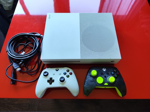 Xbox One S w/Game Pass