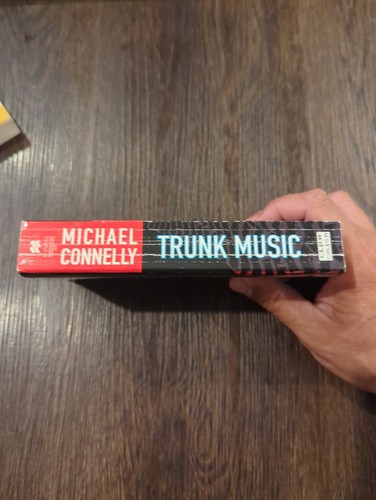 Trunk Music by Michael Connelly (2006, Mass Market) - photo 4