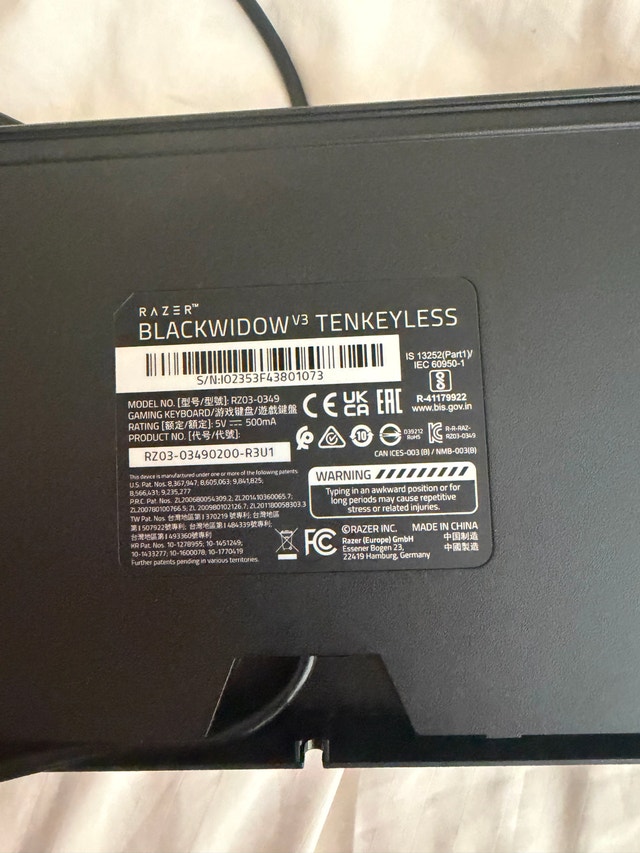 Razer Blackwidow V3 keyboard - photo 3