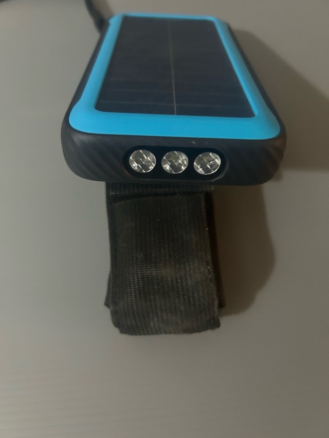 Anker PowerCore Solar 20000 - photo 3