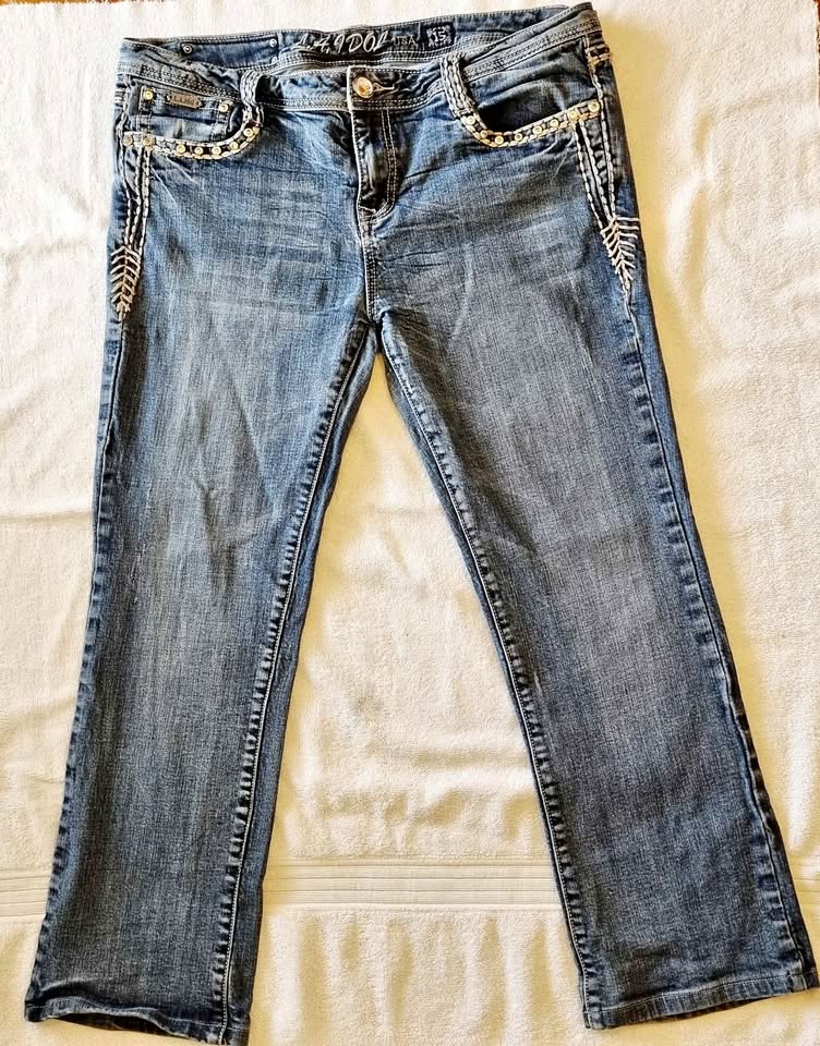 LA Idol Rhinestone Jeans like new Ladies Size 14