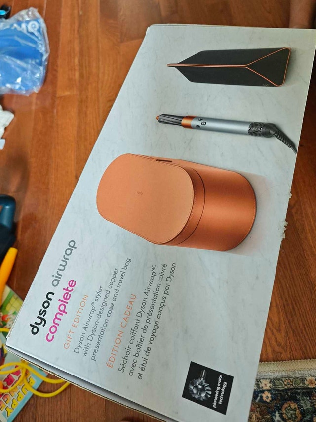 Dyson Airwrap Complete Gift Edition Copper 9/10