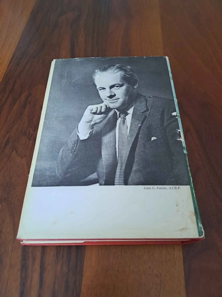 When Eight Bells Toll - Alistair MacLean, 1966, First Edition - photo 3