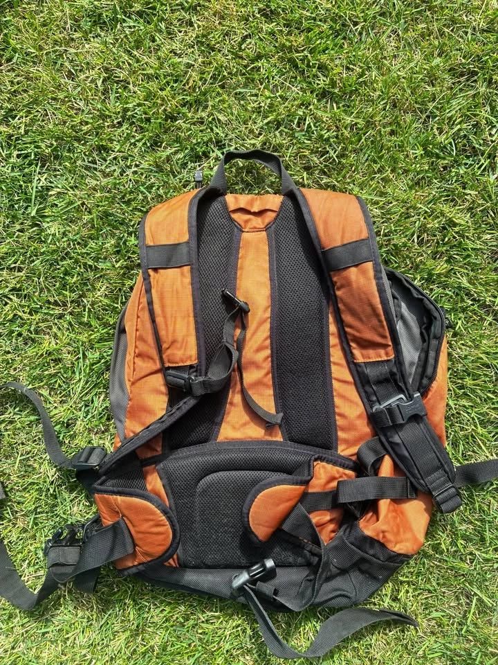 Eddie Bauer Hiking Backpack - photo 2