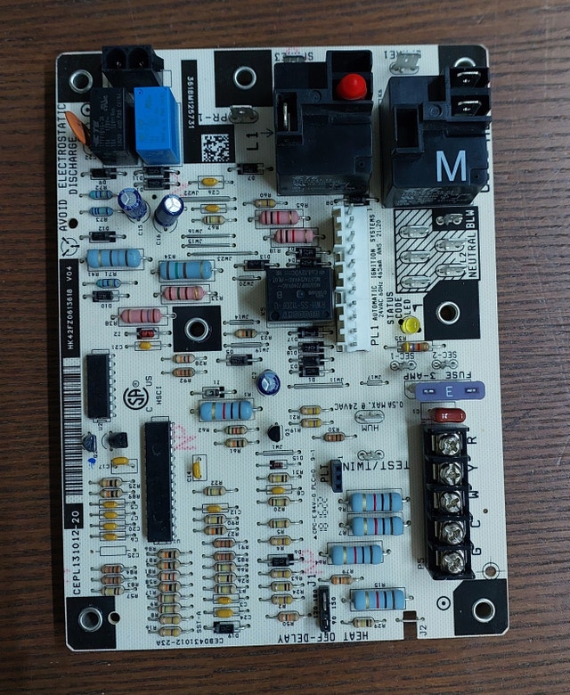 Carrier / Bryant / Payne HK42FZ061 Furnace Control Board