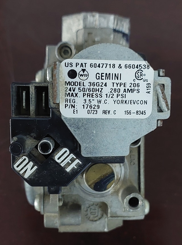 Gas Valve Specifications –White-Rodgers 36G24 (York/Evcon)GCV030