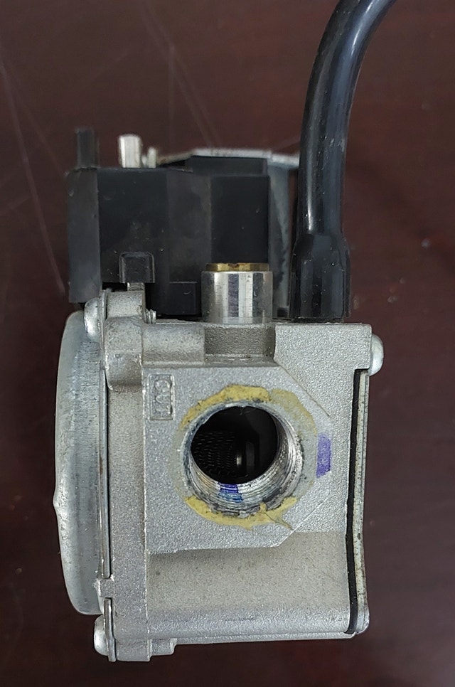 Gas Valve Specifications – White-Rodgers 36G24 - GCV028 - photo 4