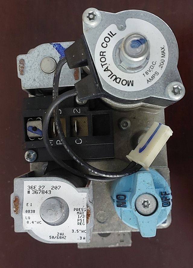 Gas Valve Specifications – White-Rodgers 36E27-207 - GCV003