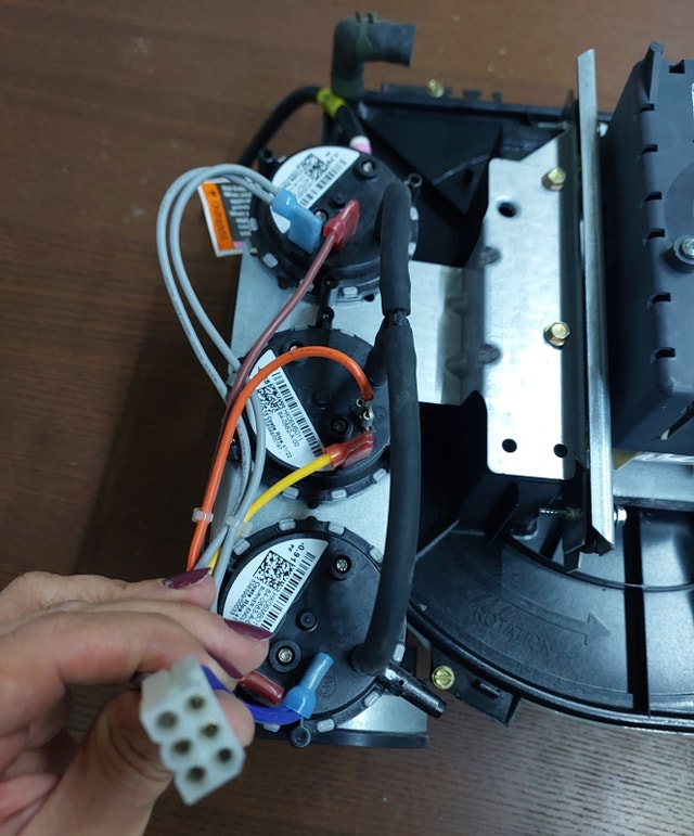 GE / REGAL-BELOIT ECM Motor – Model 5SME44JG2006D - M130 - photo 5