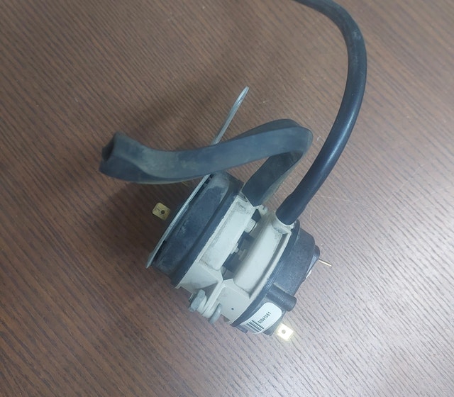 Honeywell HK06NB020 Dual Furnace Pressure Switch Assembly - photo 4