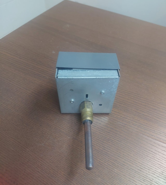 Honeywell L4081B1120 Triple Aquastat Controller – High Limit - photo 5