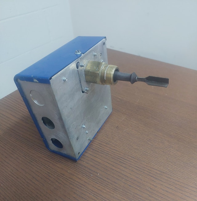 Watts OEM/170 Low Water Cut-Off Control – Boiler Liquid Level - photo 3