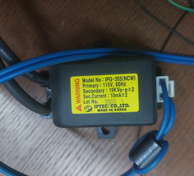 Microwave High-Voltage Transformer – Model IP06-305/NWCW - photo 2