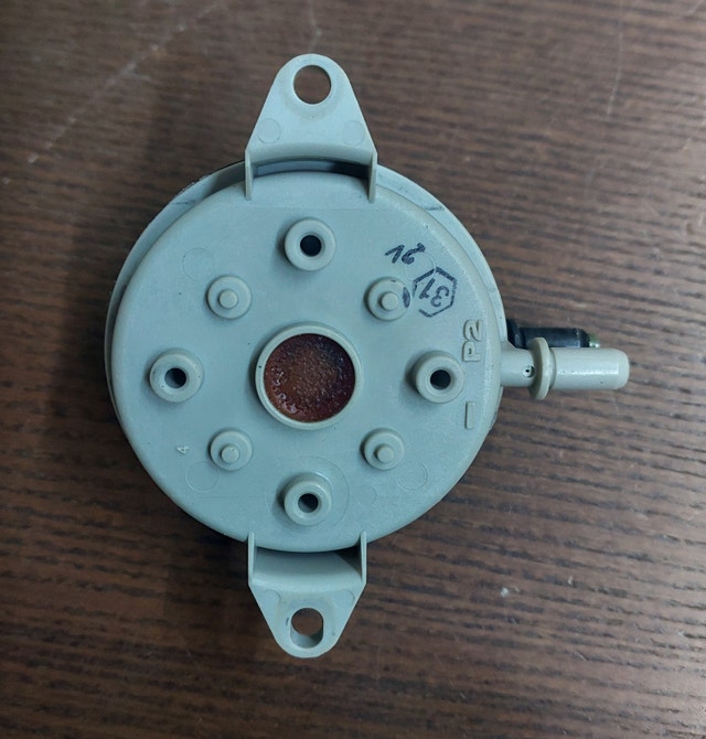 Furnace Air Pressure Switch – Honeywell IS22045051F5111 / MP2168 - photo 2