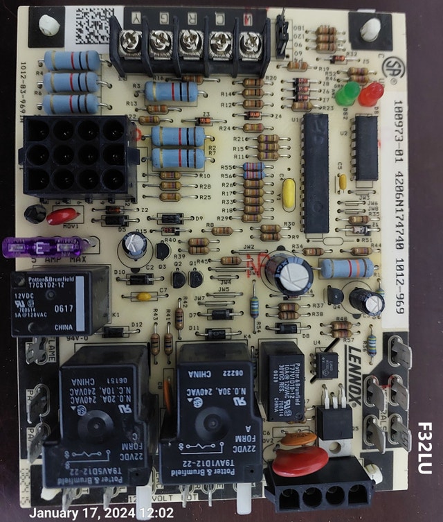 Lennox 100973-01 Furnace Control Board | 1012-83-9691A