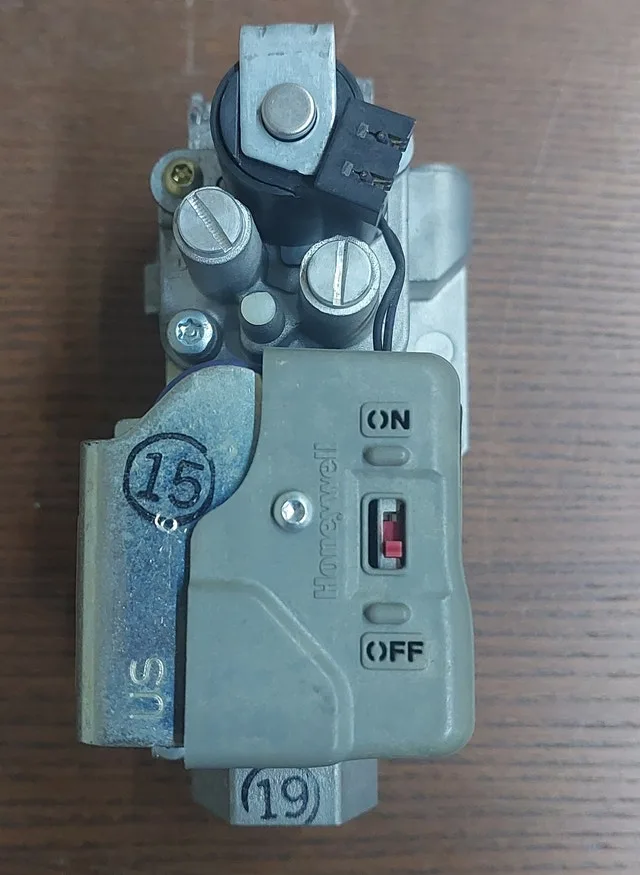 Gas Valve Specifications – Honeywell VR9205Q1010 - GCV066