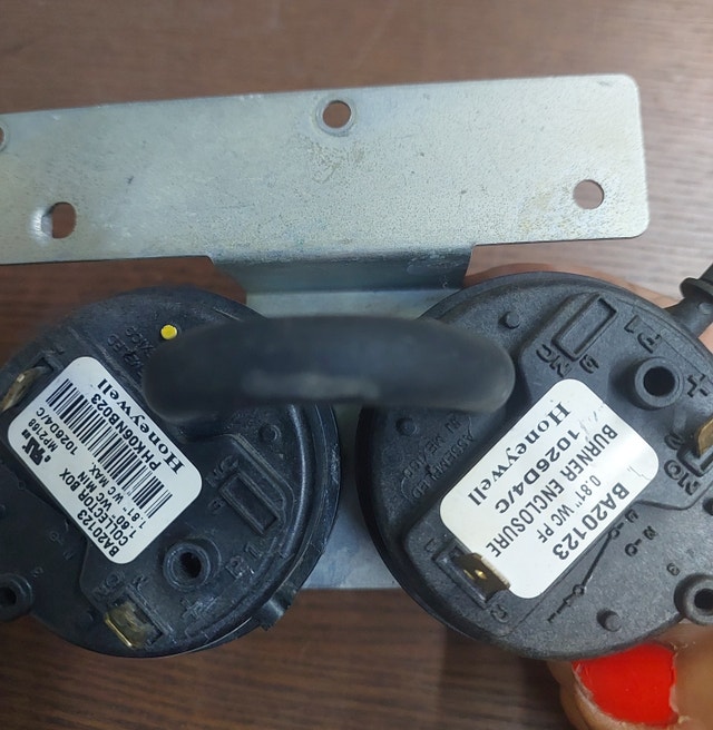 Furnace Dual Pressure Switch Assembly – Honeywell BA420123 / BA4 - photo 4