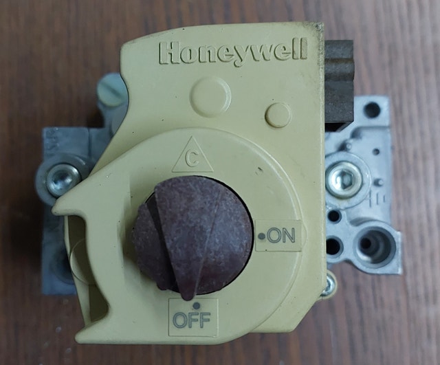 Gas Valve Specifications – Honeywell VR8205A 8104 - GCV049