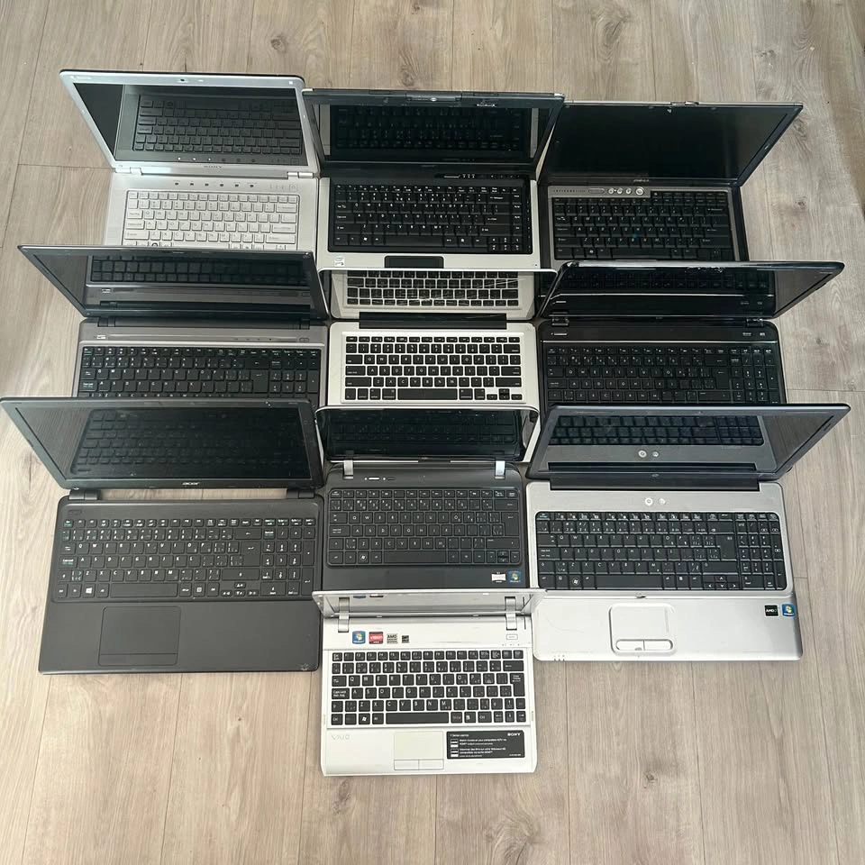 10x Laptop lot (Untested/For Parts/Repair)