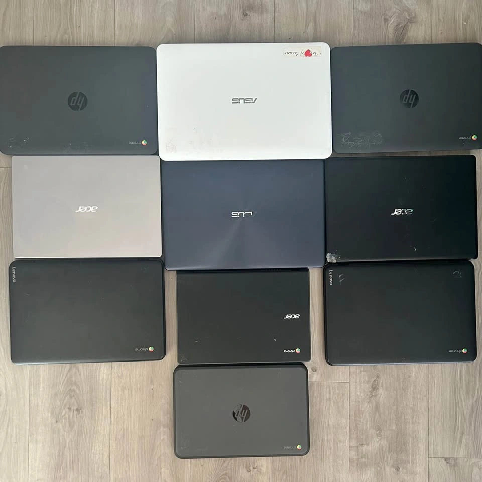 10x Laptop Lot (Untested/For Parts/Repair) - photo 3