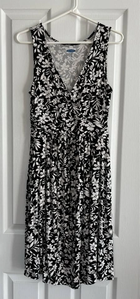 Beautiful Maternity Dress EEUC (Women’s) - photo 2