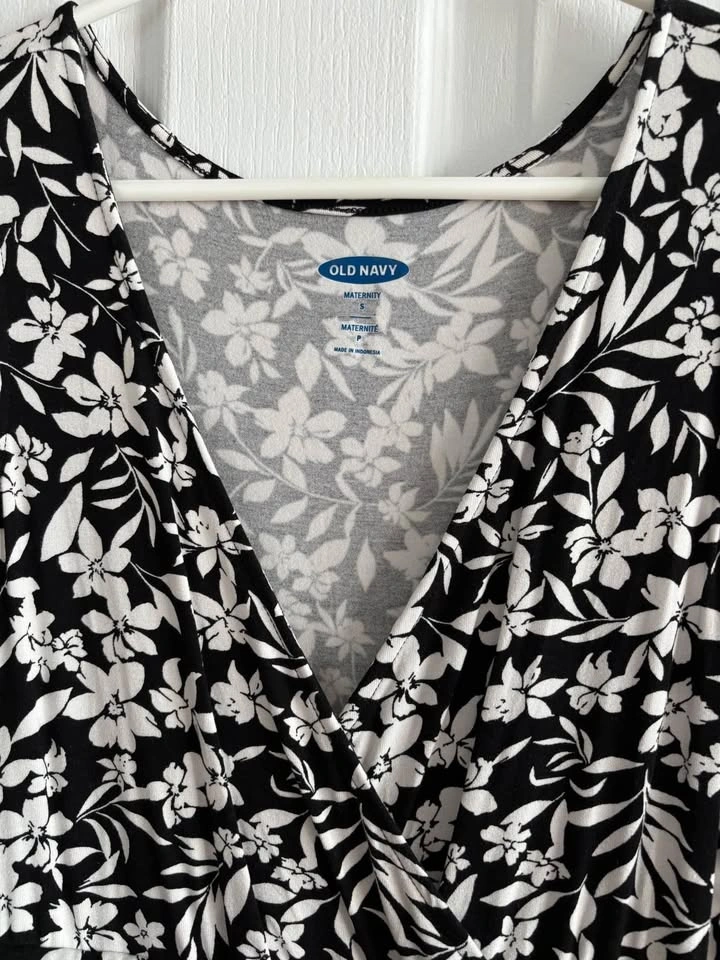 Beautiful Maternity Dress EEUC (Women’s) - photo 3