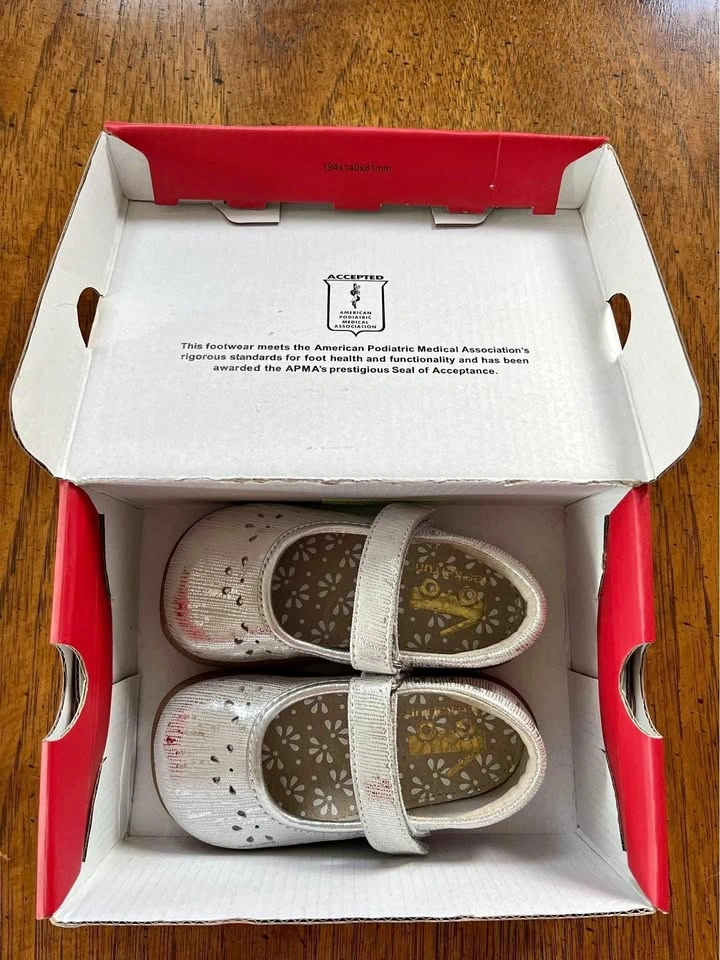 NEW IN BOX - Top Quality Brand Toddler Girl Shoes