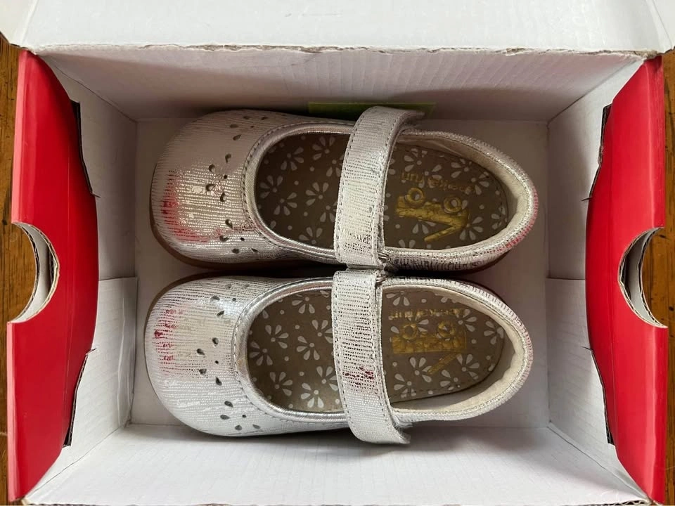 NEW IN BOX - Top Quality Brand Toddler Girl Shoes - photo 2