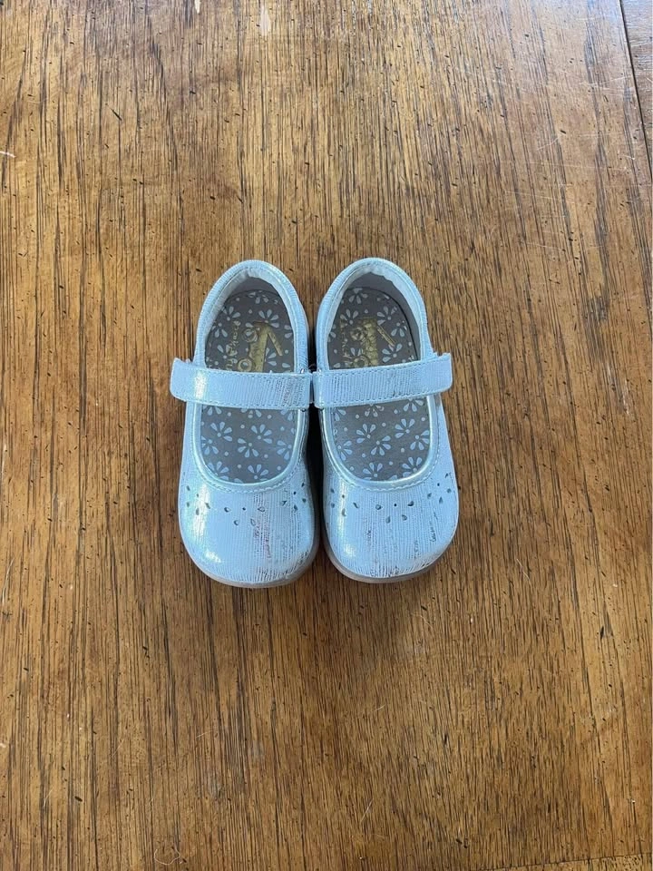 NEW IN BOX - Top Quality Brand Toddler Girl Shoes - photo 3
