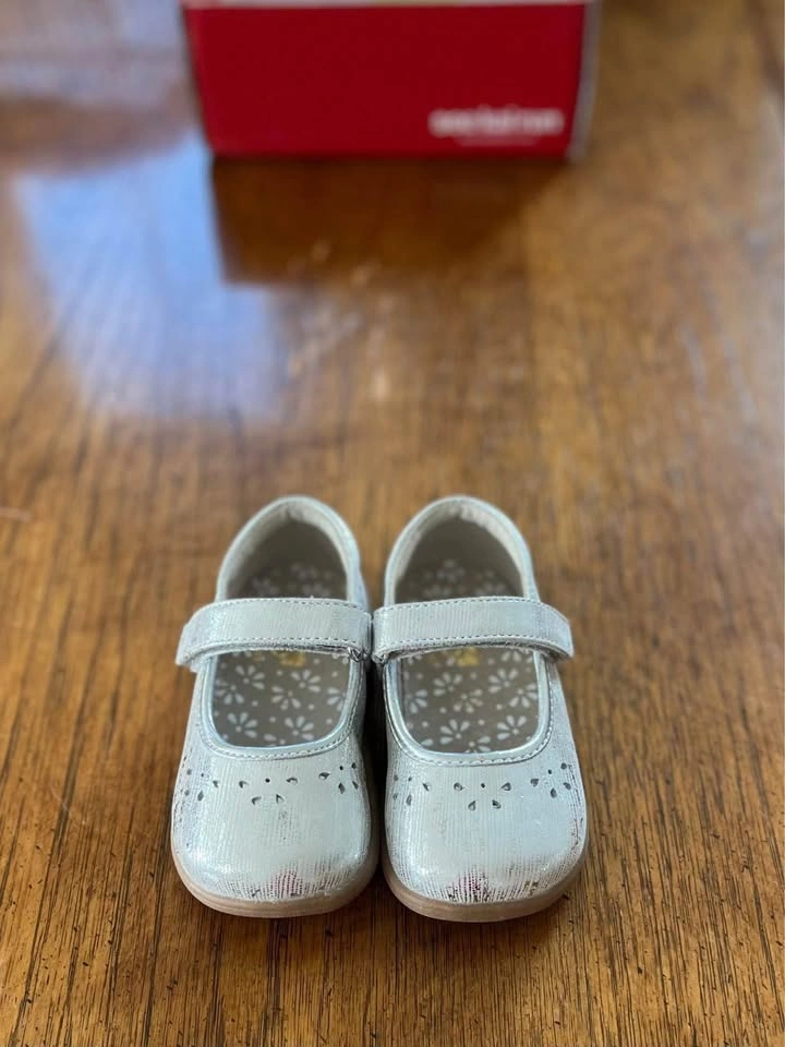 NEW IN BOX - Top Quality Brand Toddler Girl Shoes - photo 5