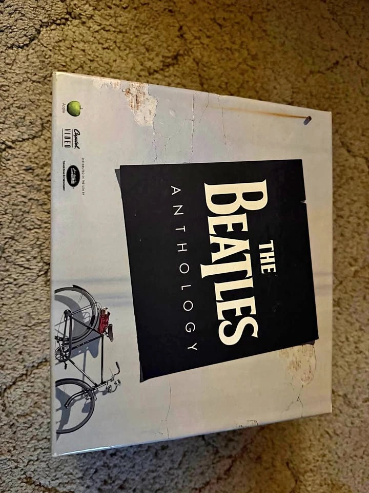 The Beatles Anthology Complete 8-VHS Box Set – Vintage