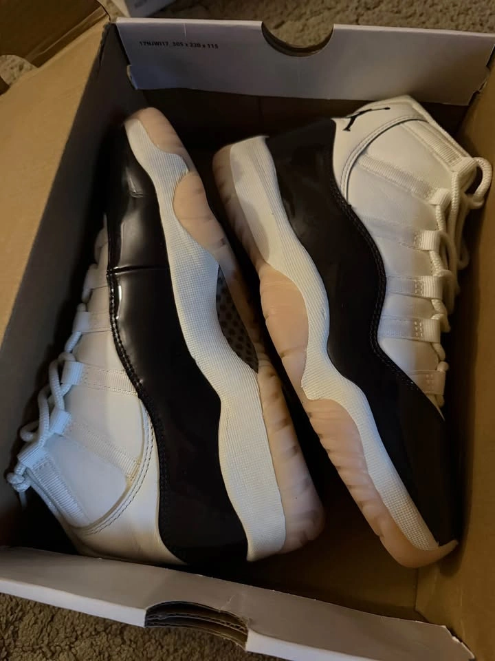 Air Jordan 11 Retro “Neapolitan” – Women’s Size 8 / Men’s 6.5 - photo 3