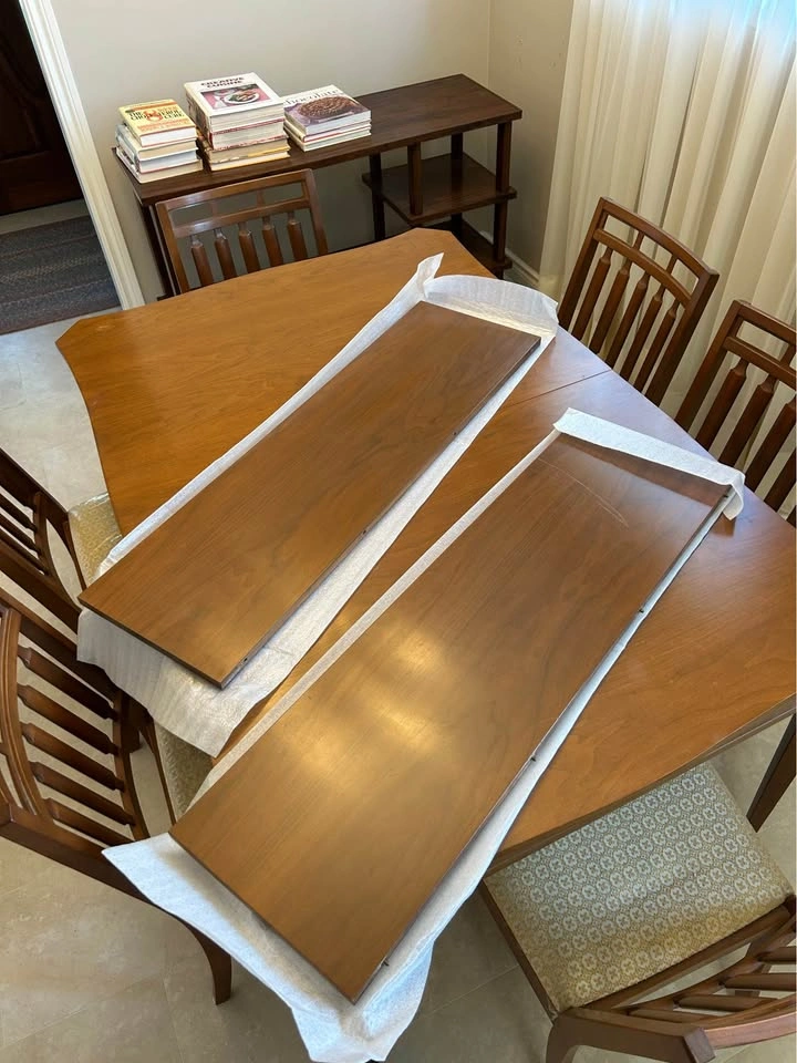 Vintage Solid Walnut Dining Table & 6 Chairs - photo 4