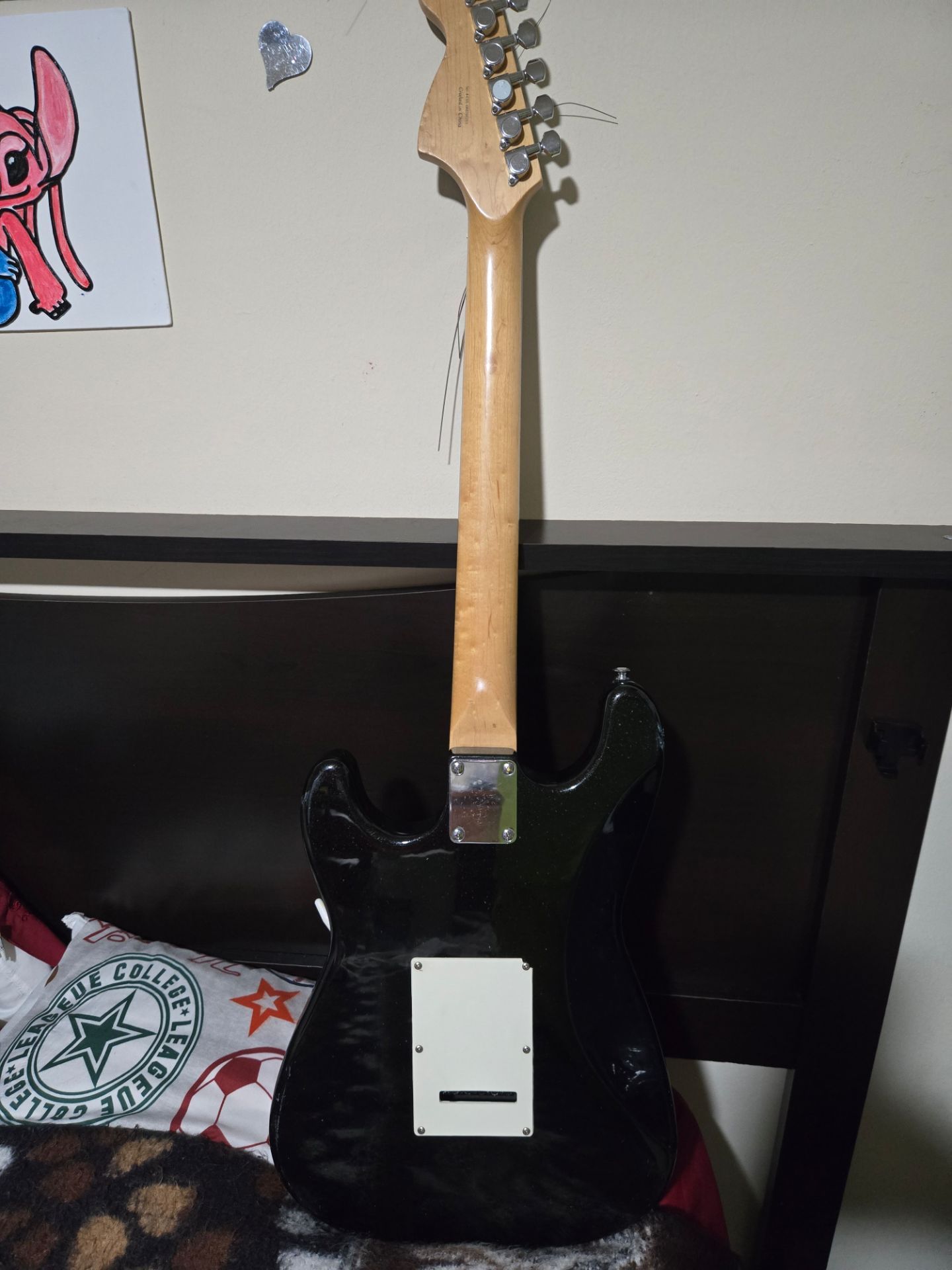 Fender Squier Stratocaster Electric Guitar - photo 2