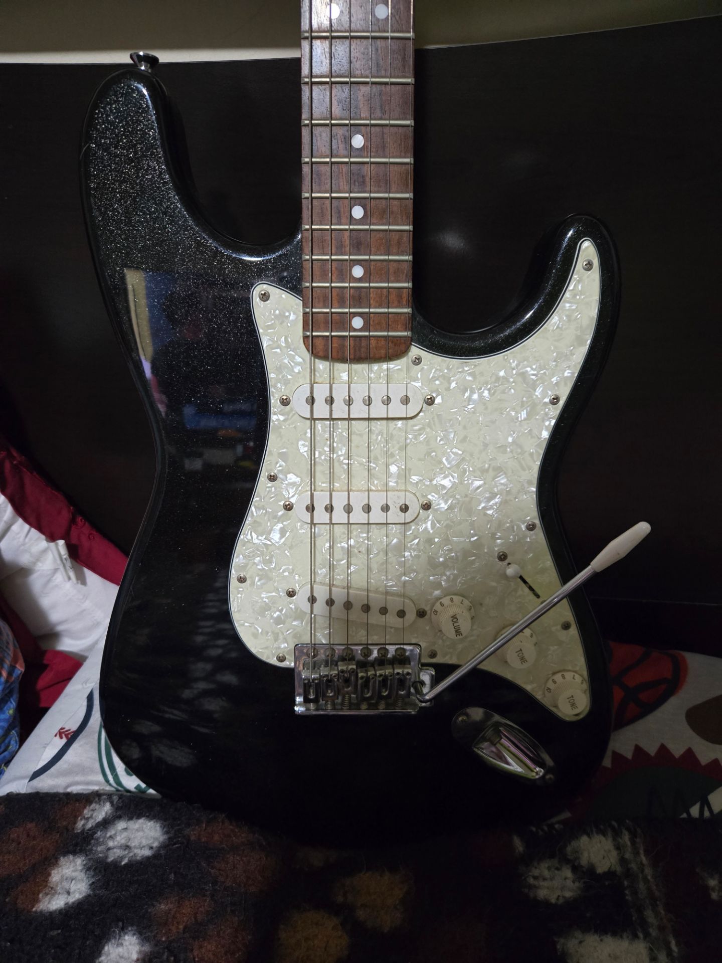 Fender Squier Stratocaster Electric Guitar - photo 3