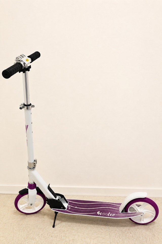 BELEEV V5 Folding Kick Scooter w/ 200mm Big Wheels - photo 2